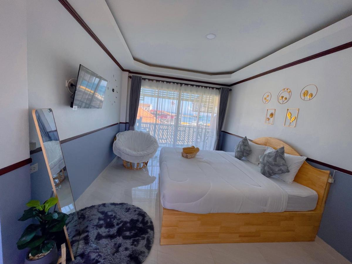 Bed and Breakfast Baan Tipsukon Ko Lan Esterno foto