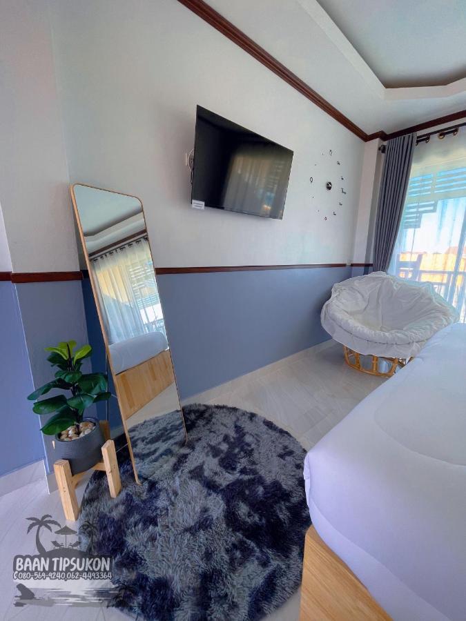Bed and Breakfast Baan Tipsukon Ko Lan Esterno foto