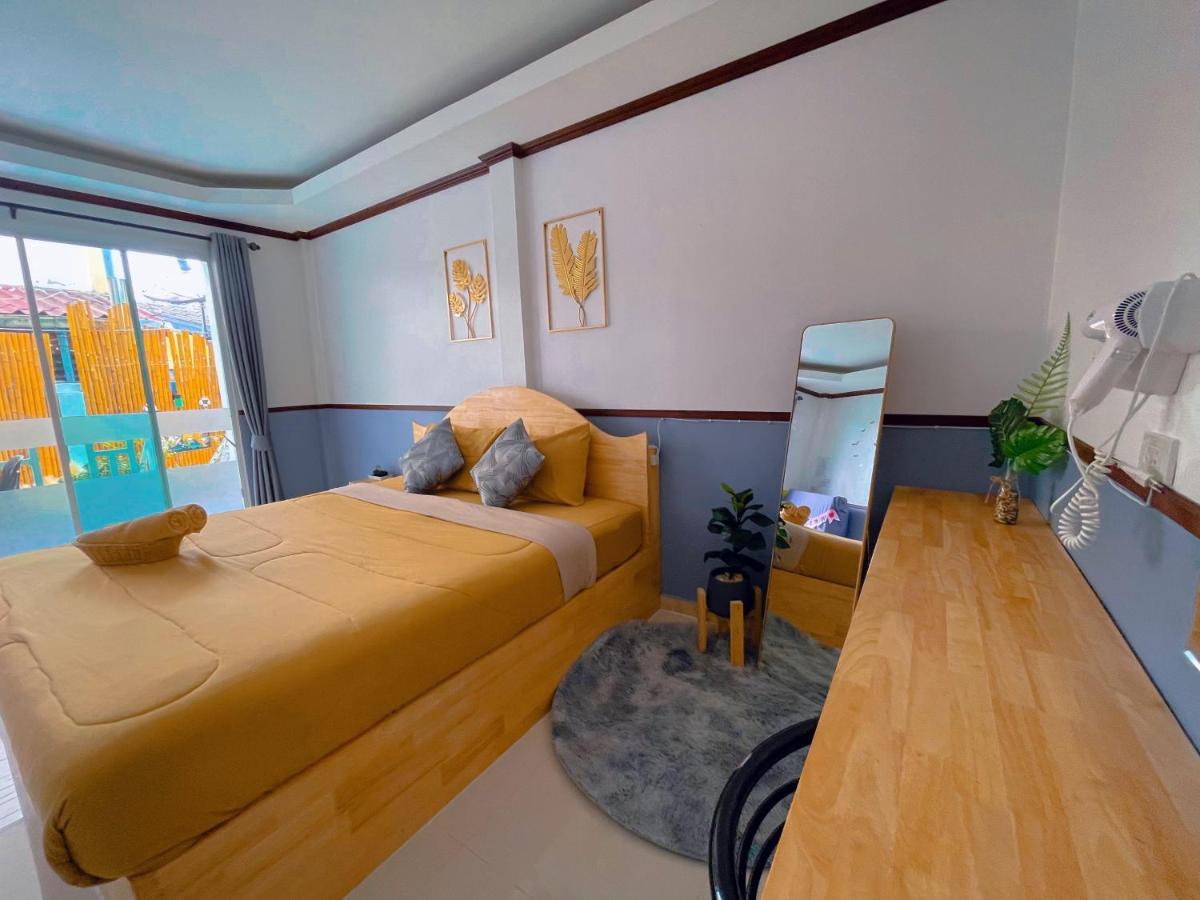 Bed and Breakfast Baan Tipsukon Ko Lan Esterno foto